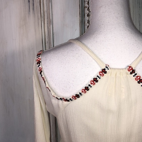 Pins And Needles Cold Shoulder Long Sleeve Boho Style Romper Size XS - Picture 6 of 8